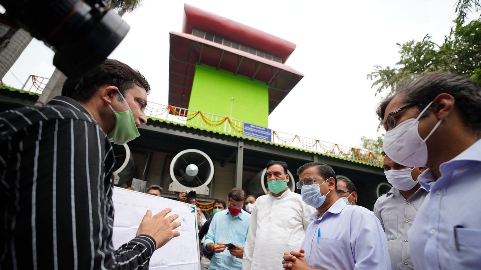 <div class="paragraphs"><p>Delhi Chief Minister Arvind Kejriwal on Monday, 23 August, inaugurated India's first smog tower at Connaught Place in the national capital.</p></div>
