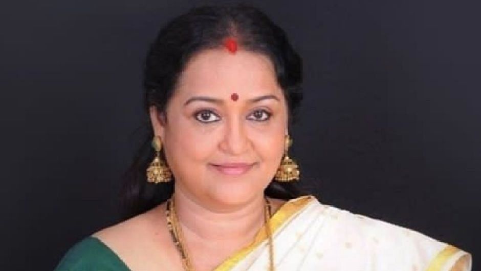 <div class="paragraphs"><p>South Indian actor Chitra passes away.&nbsp;</p></div>