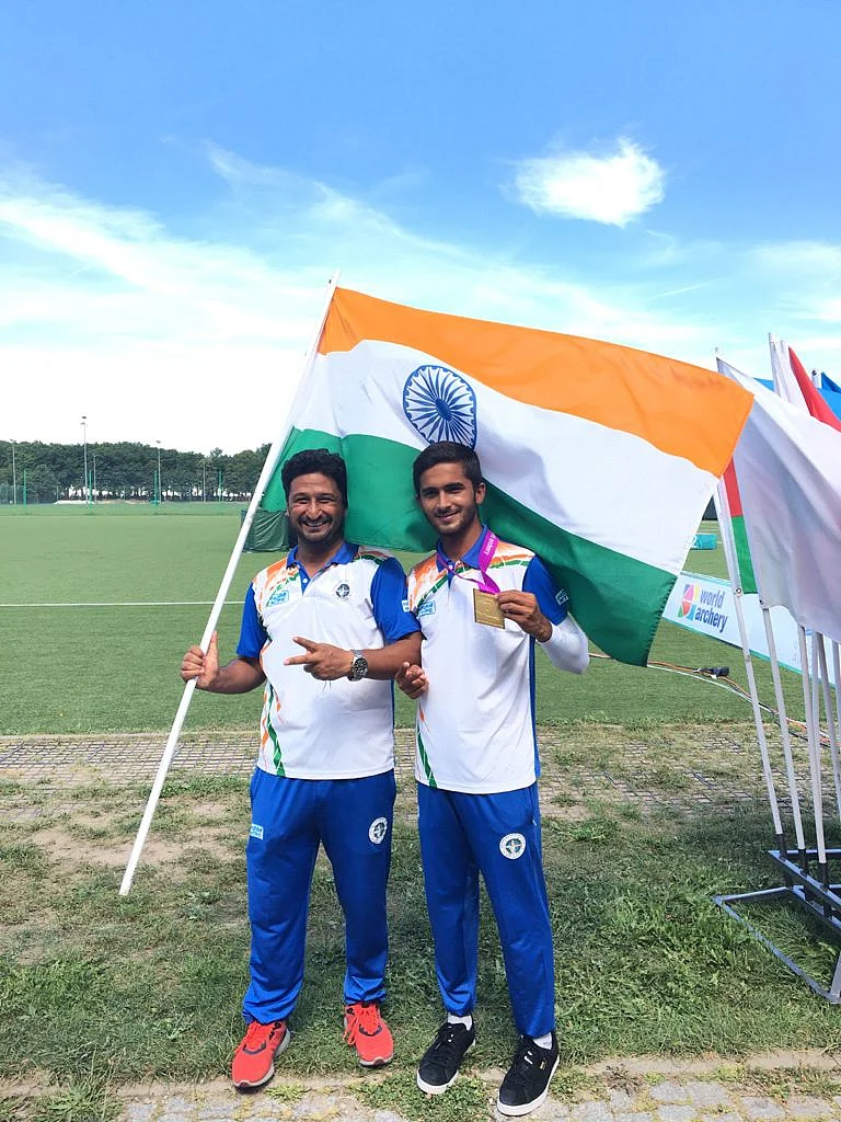 Bhopal Teen, Who Lost Mother to COVID in May, Wins World Archery Championship