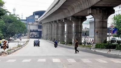 <div class="paragraphs"><p>Deserted  Goraguntepalya (Tumkur Road Highway) in Bengaluru ahead of a previous COVID-19 night curfew.</p></div>