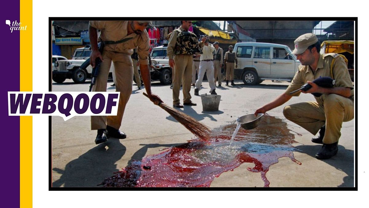 Old Image From Srinagar Shared As 'Cops Cleaning Farmers' Blood in Karnal'