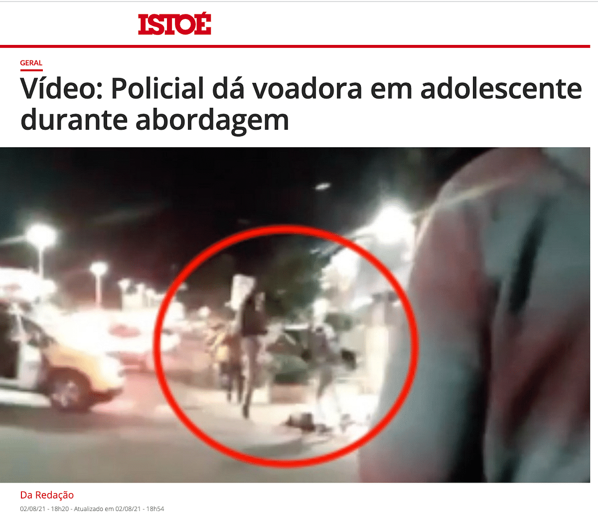 The video shows police officials chasing a 17-year-old boy in Brazil's Pérola on 1 August.