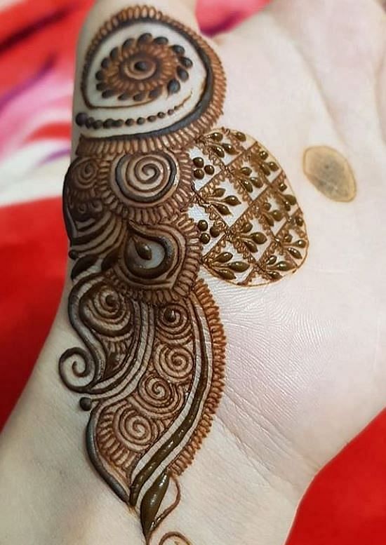 10 Beautiful Front Hand Mehndi Designs