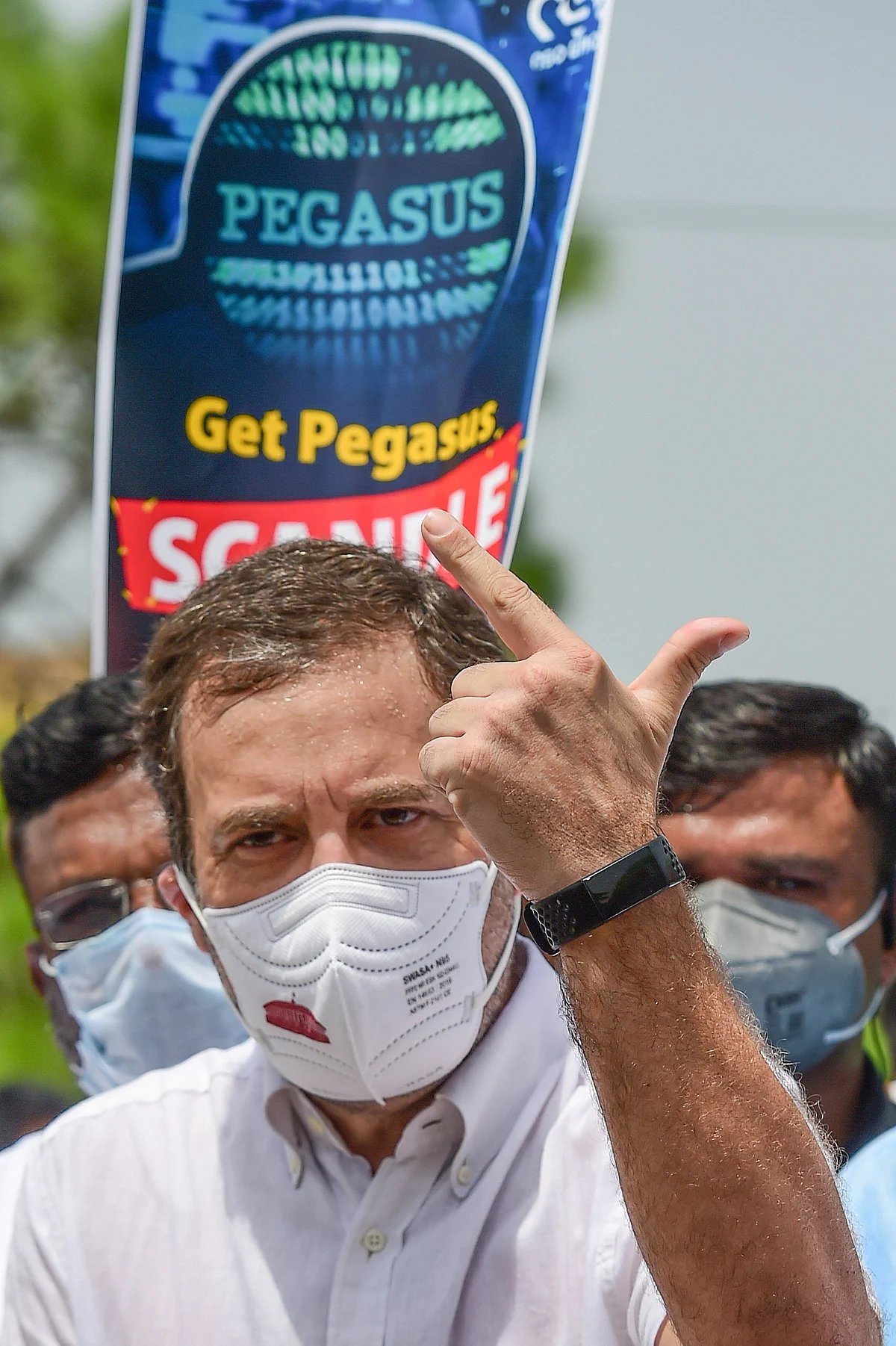 'Murder of Democracy': Rahul Gandhi, Opposition Leaders March to Vijay Chowk