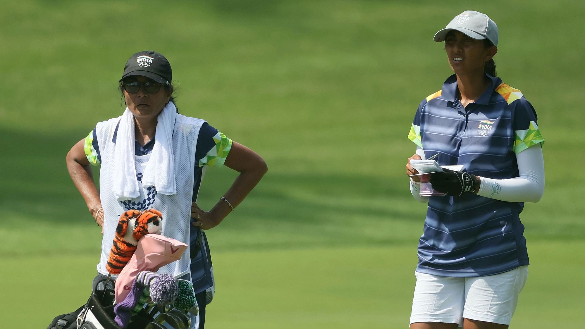 Aditi Ashok&#39;s mother is Her Caddy at the Tokyo 2020 Olympics