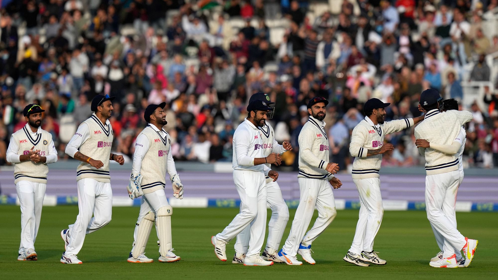<div class="paragraphs"><p>A victorious Indian team marches back to the pavilion after beating England by 151 runs in the second Test match.&nbsp;</p></div>