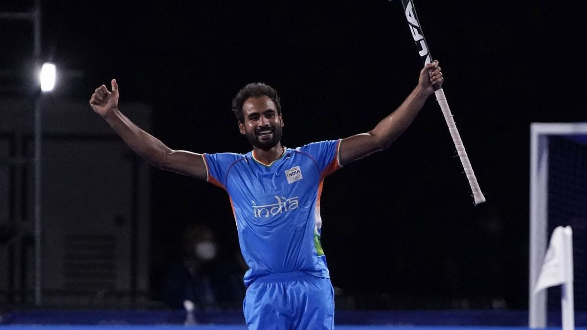 India have entered the semi-final of the men's hockey event at the Olympics for the first time since 1972