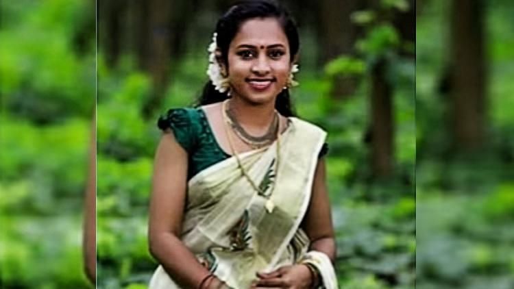 <div class="paragraphs"><p>It has now emerged that 26-year-old Sunitha, who was found dead in her in-laws' house at Kerala's Kannur was allegedly facing domestic violence from her in-laws. Image used for representational purposes.&nbsp;</p></div>