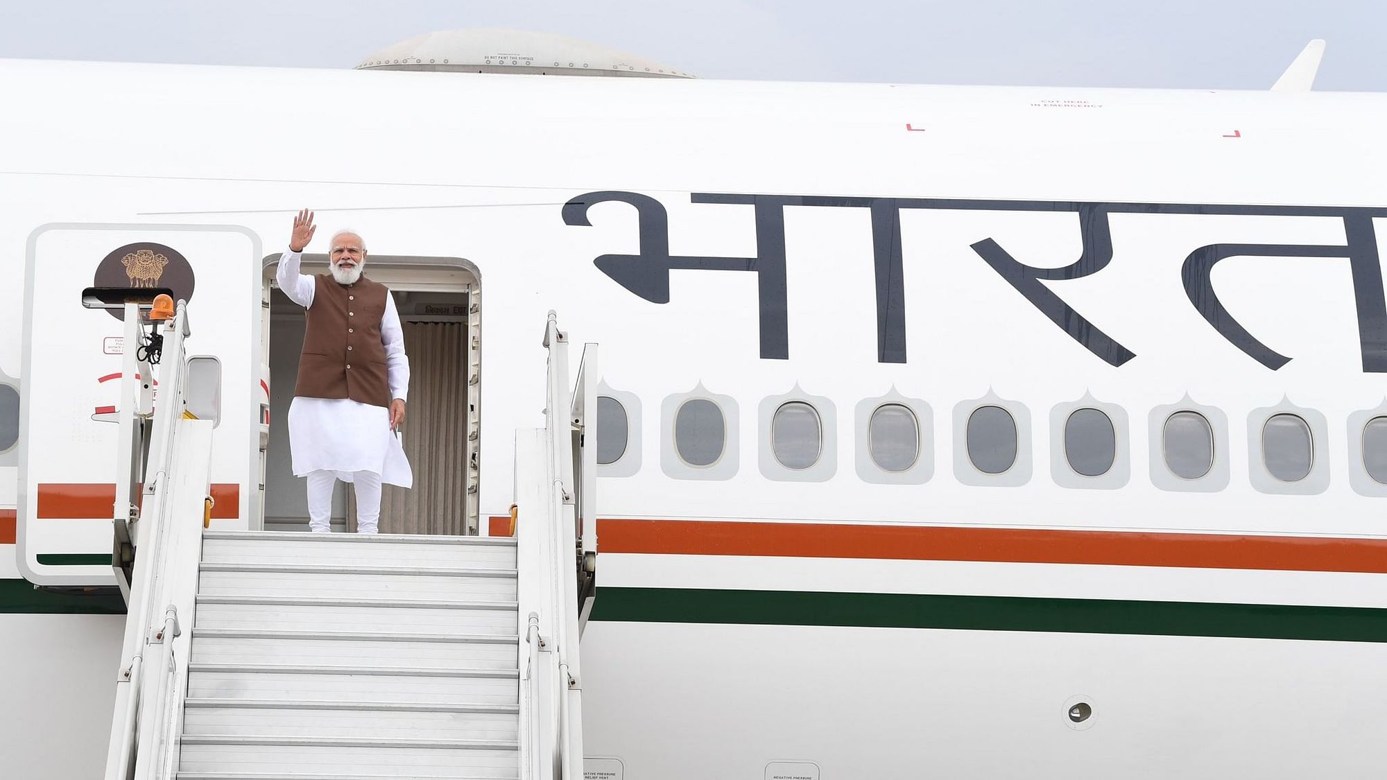 <div class="paragraphs"><p>PM Modi left for the US shortly after his statement.</p></div>