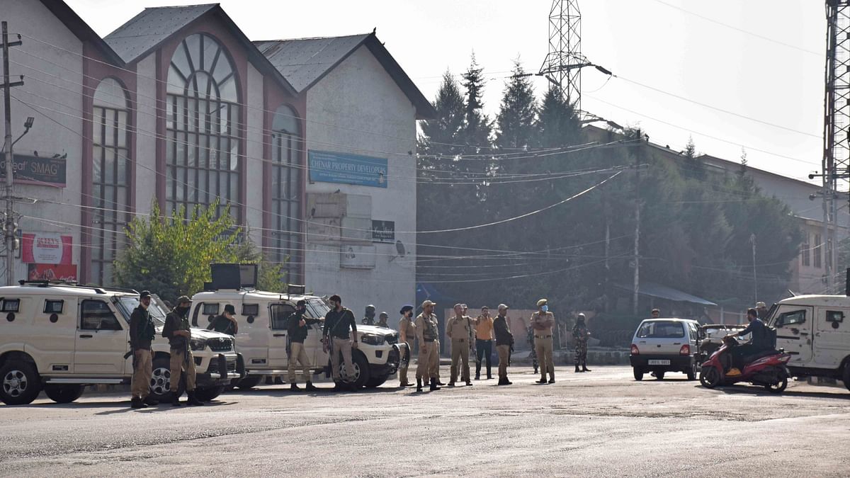 Geelani's younger son alleged the police did not allow the family to participate in the funeral.