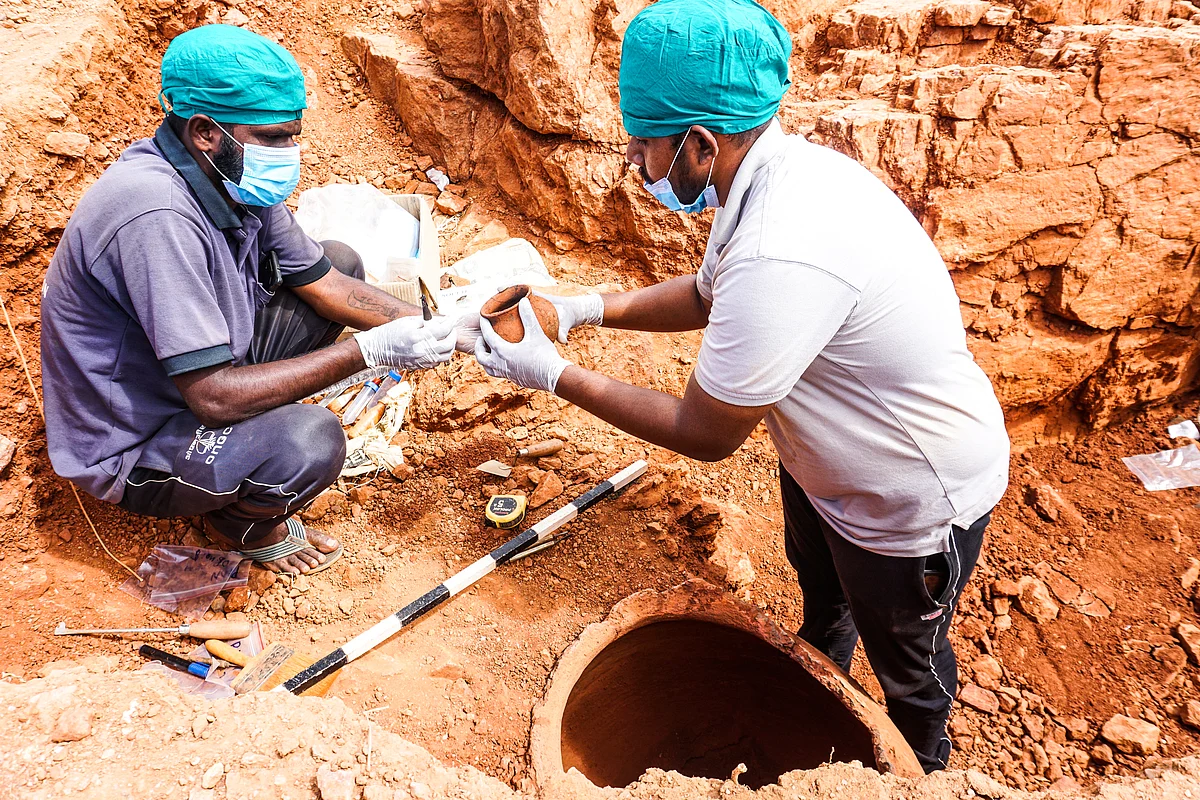 <div class="paragraphs"><p>Excavation at Shivakalai.</p></div>