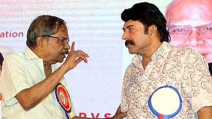 <div class="paragraphs"><p>Mammootty with author MT Vasudevan.</p></div>
