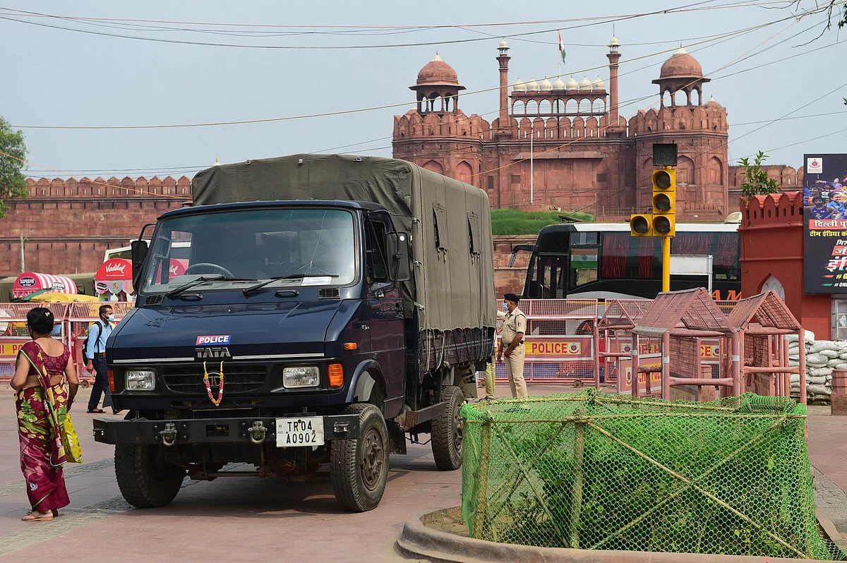 <div class="paragraphs"><p>Red Fort</p></div>