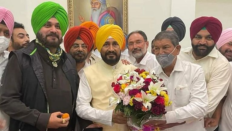 <div class="paragraphs"><p>Navjot Singh Sidhu and CM Charanjit Channi. Image used for representational purposes.</p></div>
