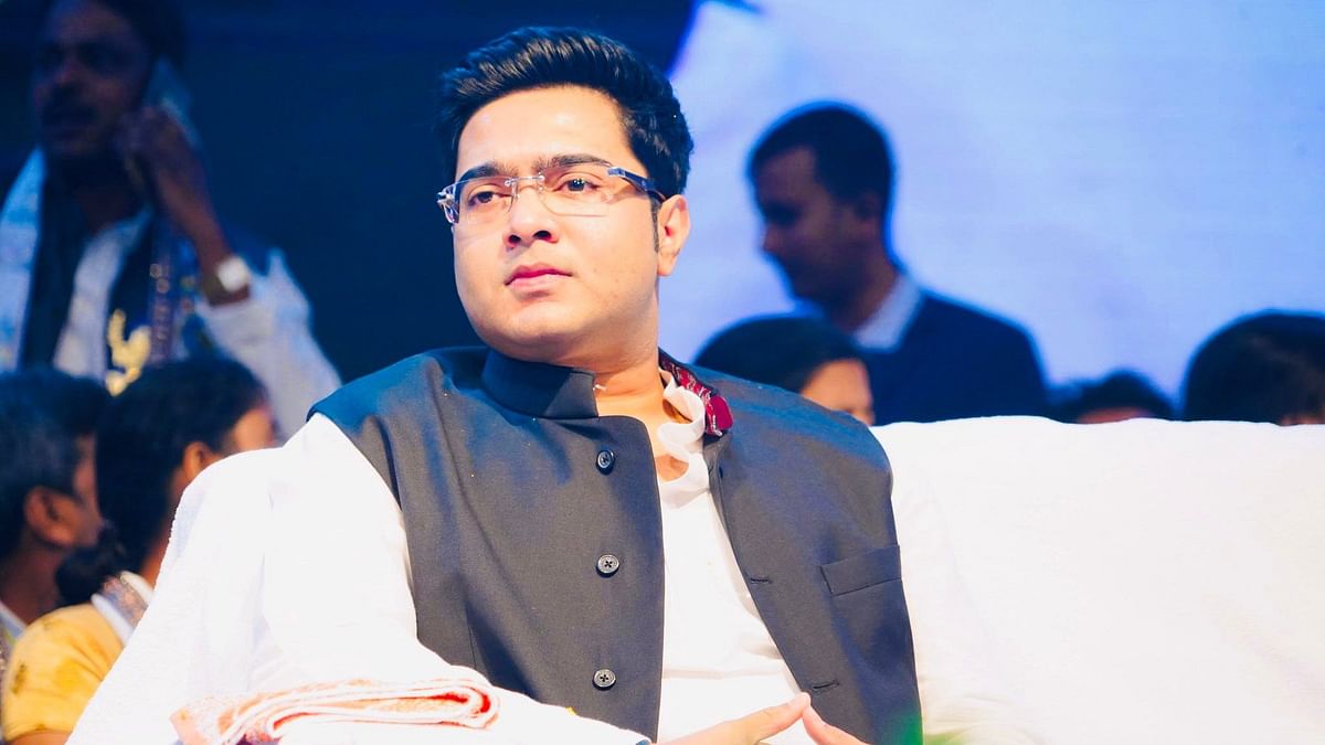 <div class="paragraphs"><p>The Delhi High Court declined interim relief to Trinamool Congress General Secretary Abhishek Banerjee and his wife in relation to PMLA case.</p></div>