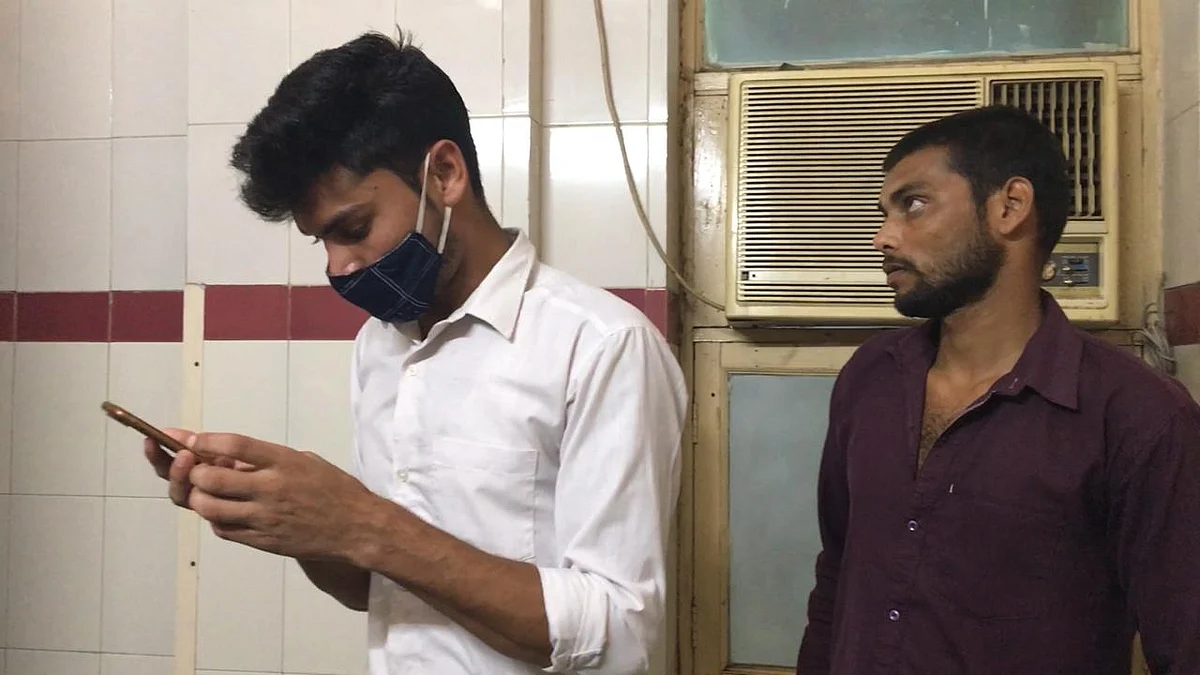 <div class="paragraphs"><p>Akshay (on the left) and Akash Kumar in the hospital as they wait to be allowed to get a glimpse of Daksh again.</p></div>