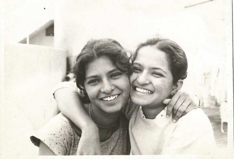 <div class="paragraphs"><p>Gauri Lankesh with her sister Kavitha Lankesh</p></div>