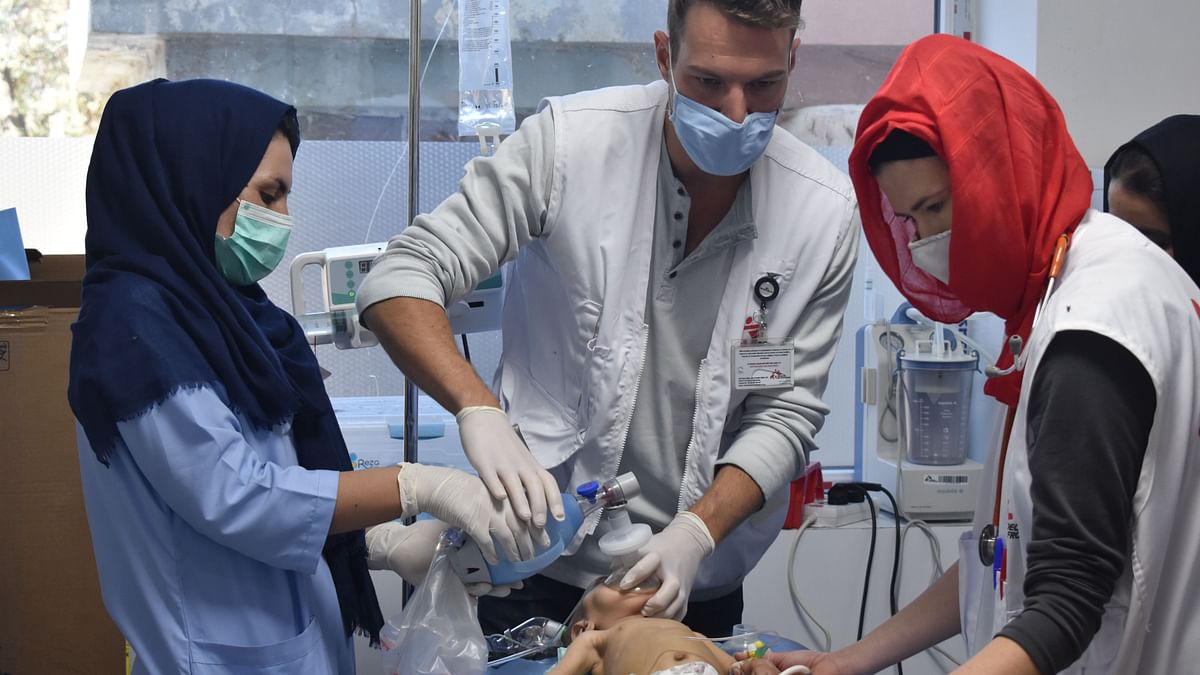 A doctor from MSF gives a first-hand account of delivering medical treatment in a war-torn country.