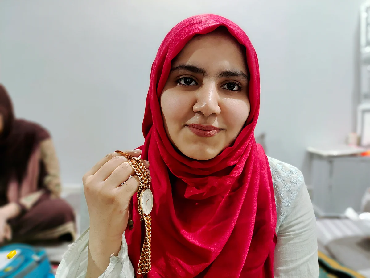 <div class="paragraphs"><p>A watch that Muzhda kept with her when they fled from Afghanistan.</p></div>