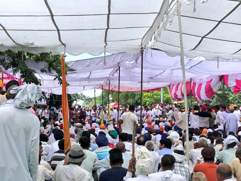 The farmers are protesting against the lathicharge inflicted by the Haryana police on the farmers on 28 August.