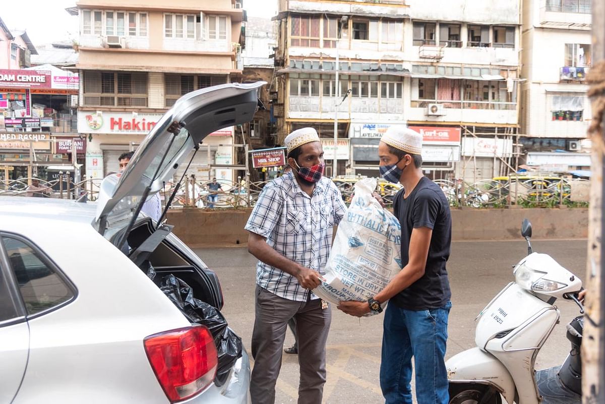 Volunteers from the Dawoodi Bohra community collected paper waste from housing societies, offices and schools.