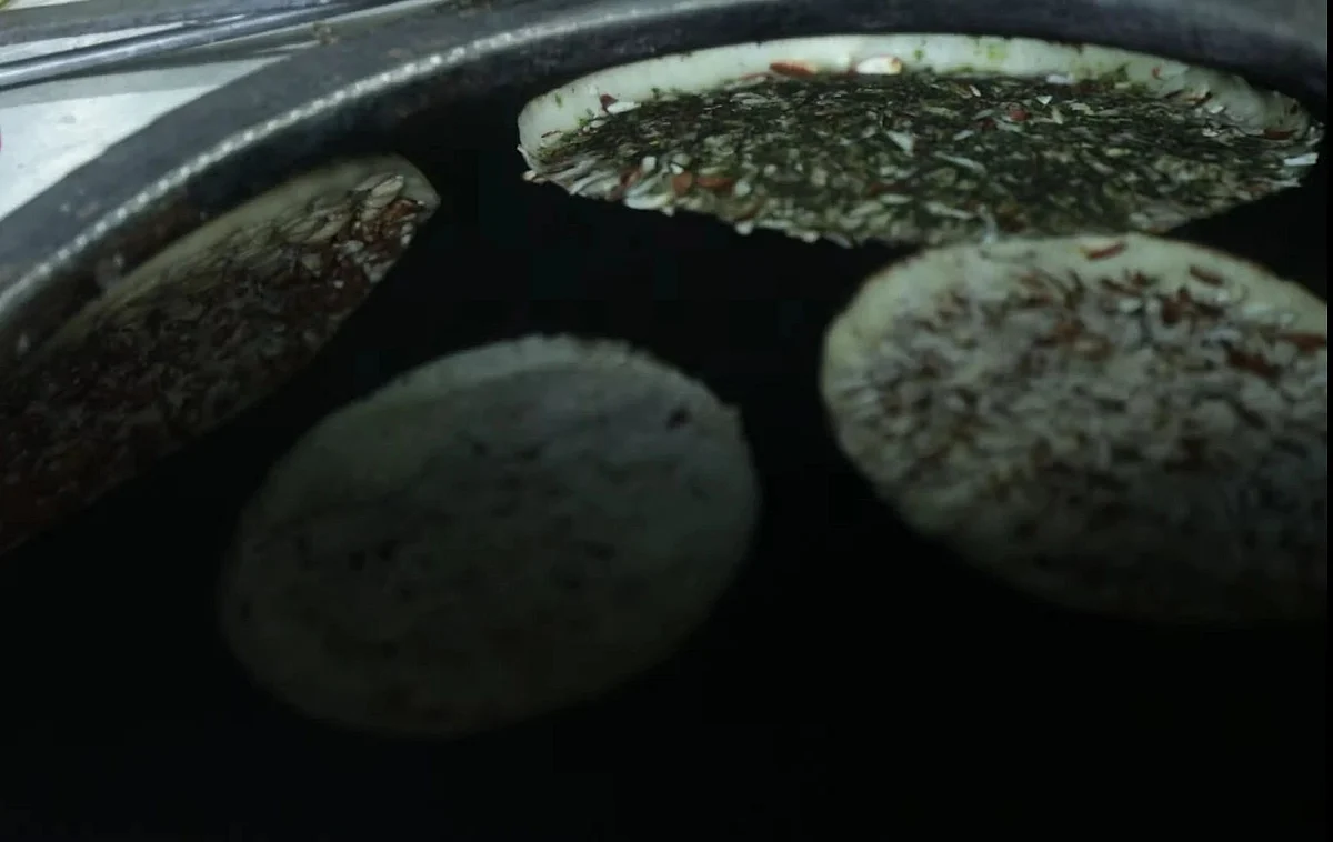 <div class="paragraphs"><p><strong>Put it in the tandoor</strong></p></div>