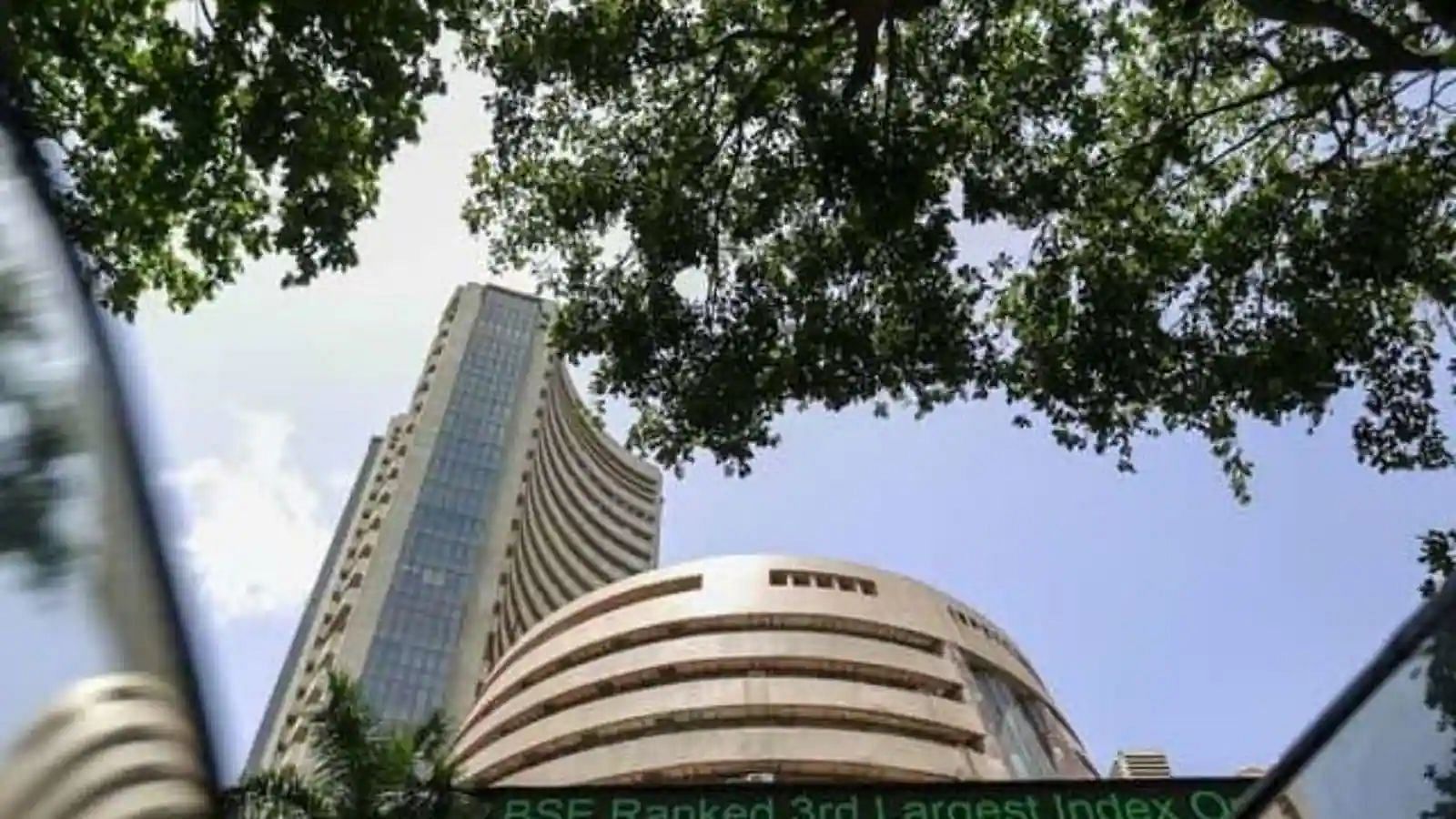 <div class="paragraphs"><p>The Sensex traded at 60,127.50 points, higher by 242.14 points.</p></div>