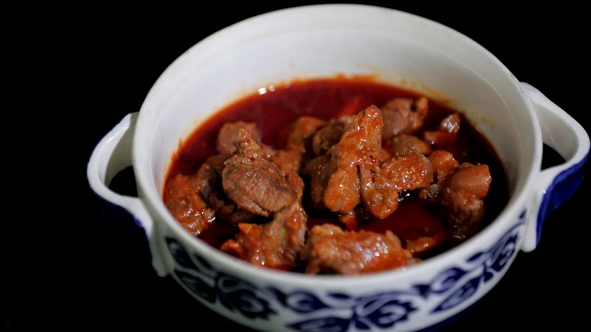 <div class="paragraphs"><p>Rogan Josh.</p></div>