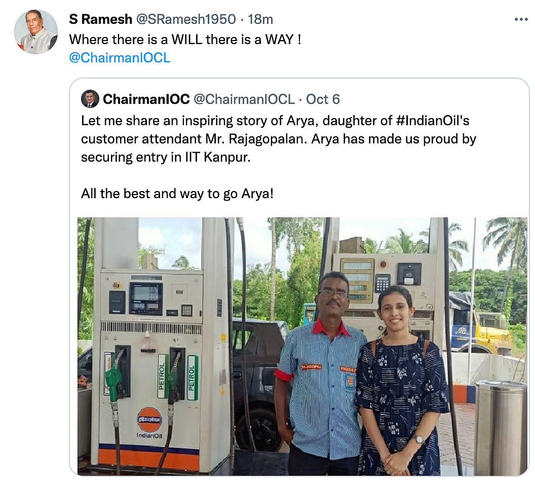 Petrol Pump Attendant’s Daughter Gets Accepted Into IIT Kanpur