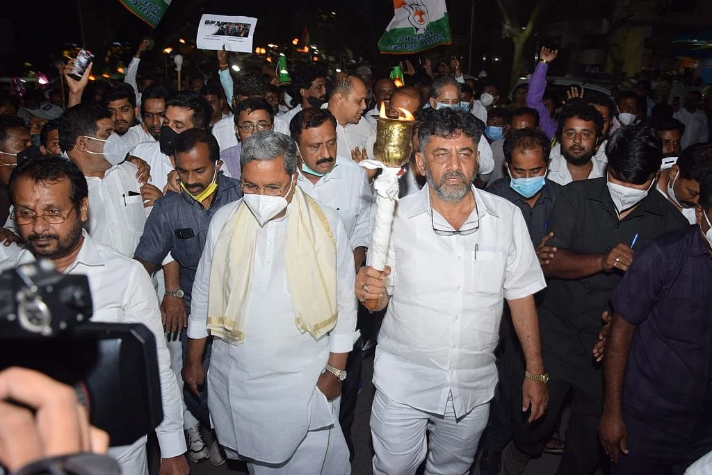Lakhimpur Unrest | Protests Grip the Nation, Priyanka Gandhi Under 'Arrest'