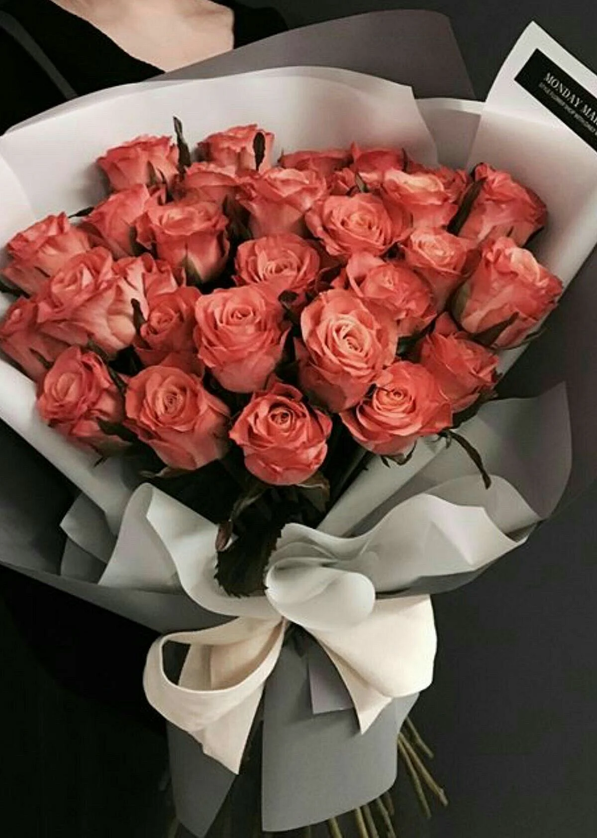 <div class="paragraphs"><p>Karva Chauth Gift Ideas for your wife</p></div>