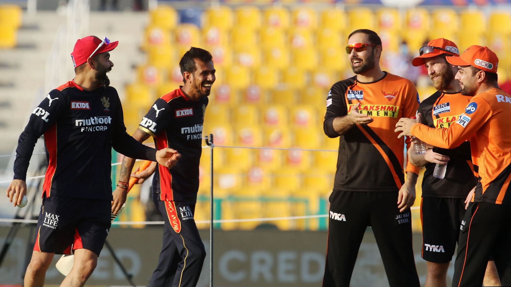 <div class="paragraphs"><p>RCB and SRH are both unchanged for this game.</p></div>