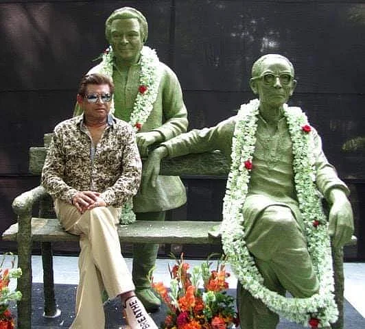 <div class="paragraphs"><p>Amit Kumar during the inauguration of the statue of Kishore Kumar and SD Burman near Golpark, Southern Avenue in Kolkata, in 2018.</p></div>