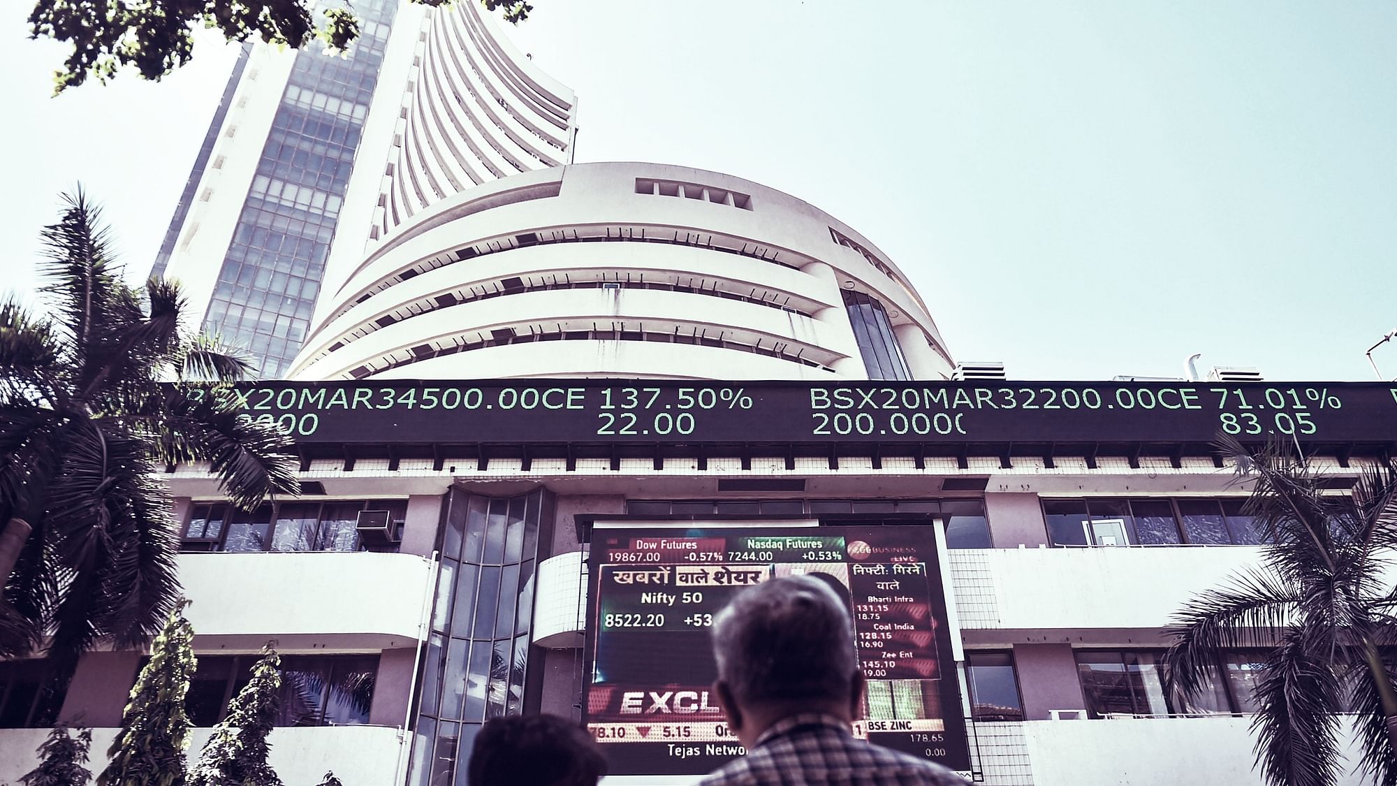 <div class="paragraphs"><p>As global markets took a beating, Sensex fell 900 points, while Nifty plunged to 16,850, on the morning of Tuesday, 25 January.</p></div>