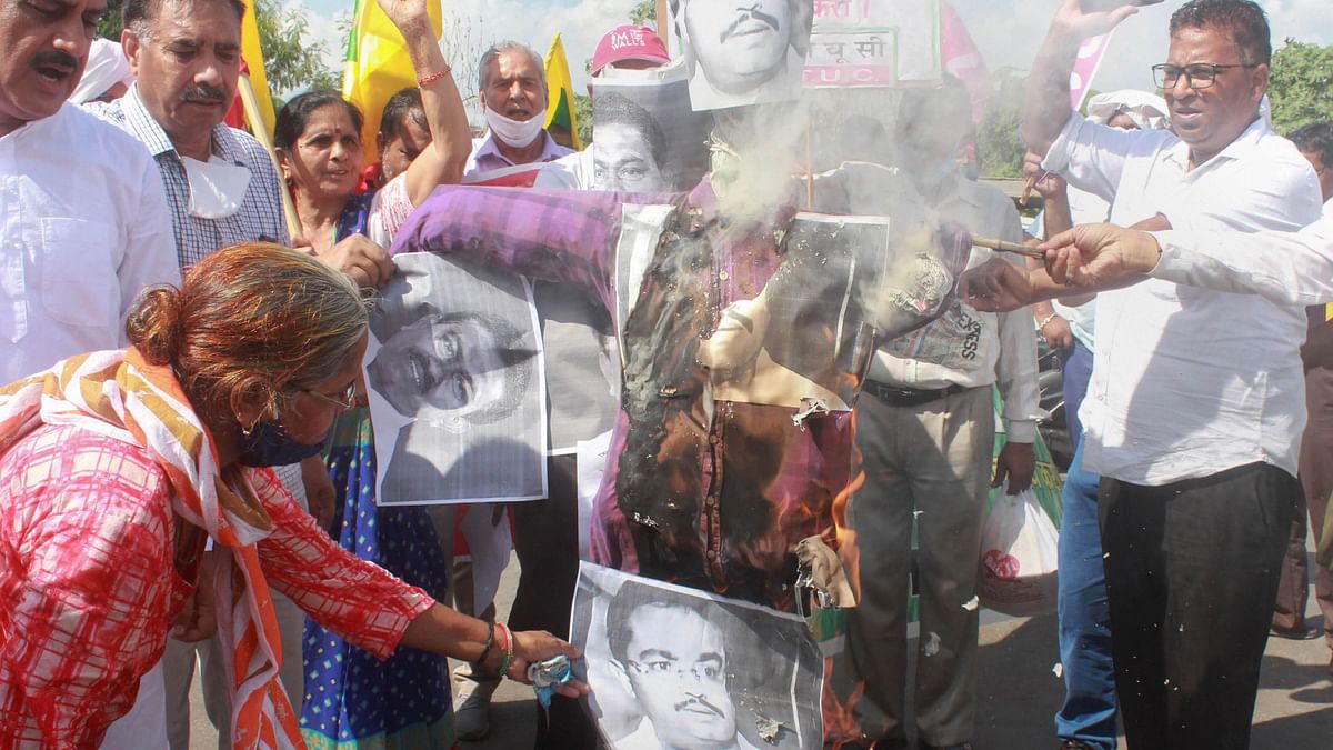 Lakhimpur FIR: Murder, Rioting Case Against BJP Minister's Son Ashish Misra
