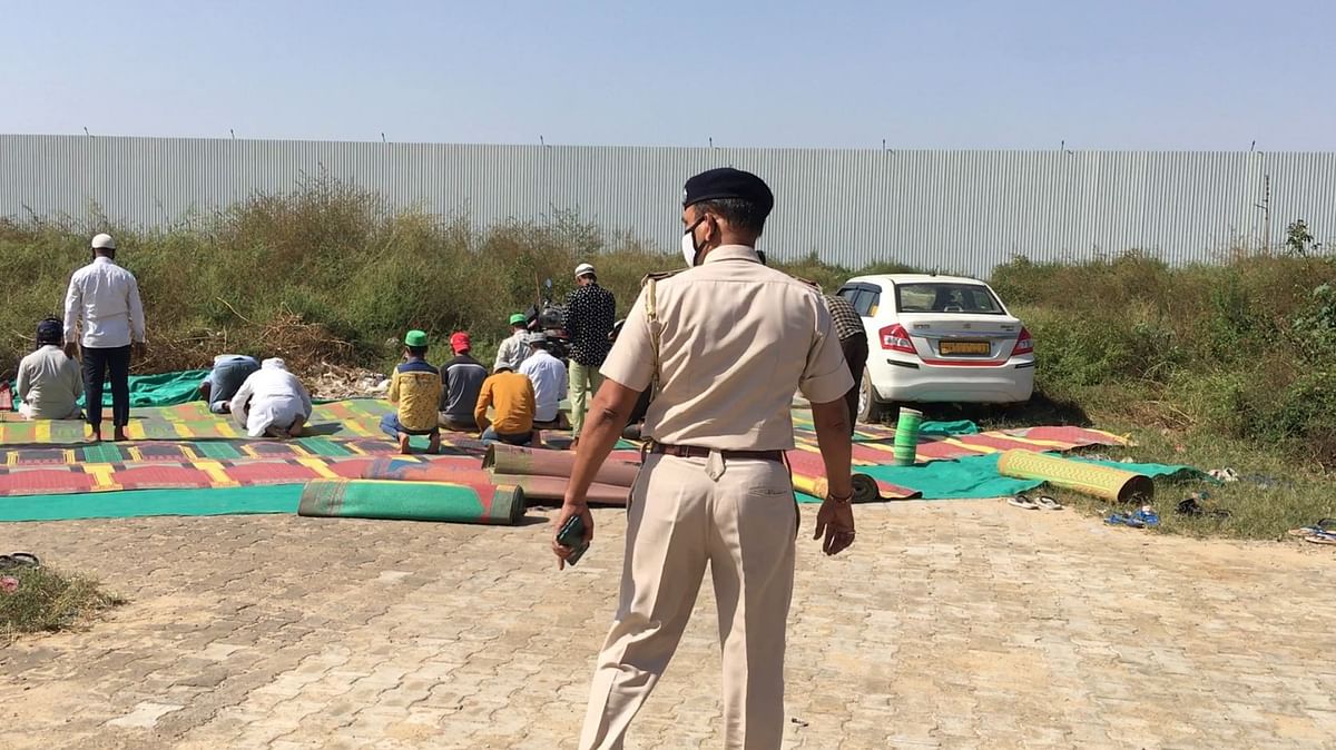 <div class="paragraphs"><p>A policeman inspects arrangements ahead of Friday prayers in Sector 47, Gurugram.</p></div>
