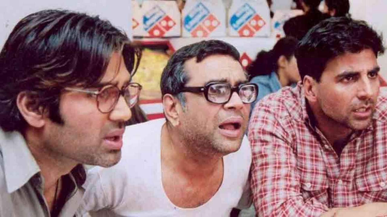 <div class="paragraphs"><p>Paresh Rawal is known for his role Baburao Apt in <em>Hera Pheri</em>.</p></div>