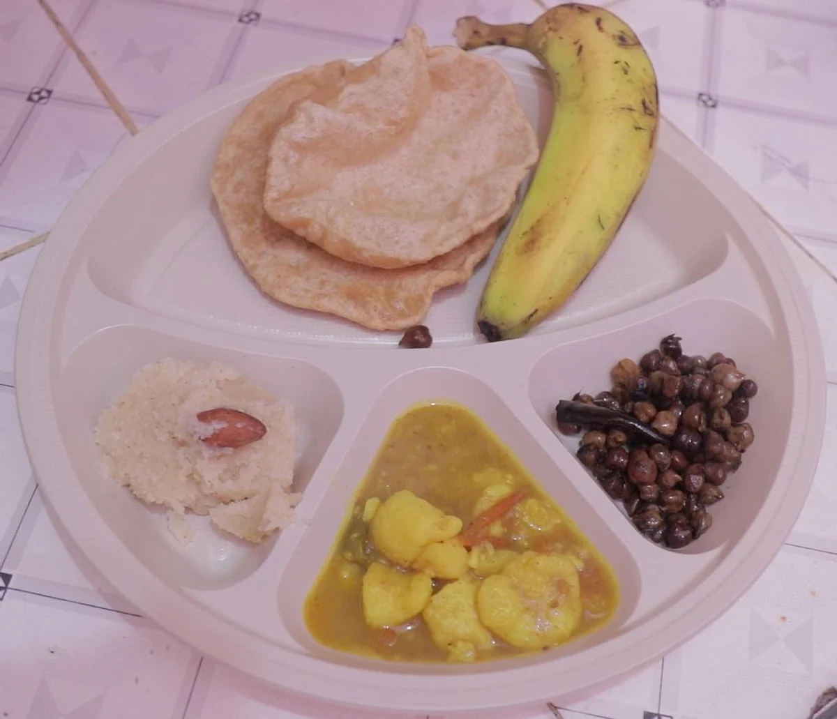 <div class="paragraphs"><p>Navratri Thali.</p></div>