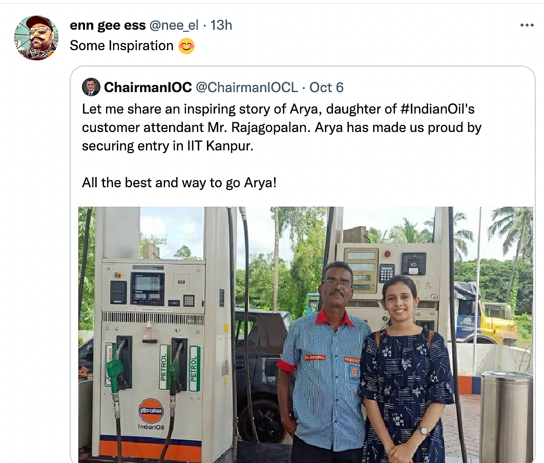 Petrol Pump Attendant’s Daughter Gets Accepted Into IIT Kanpur