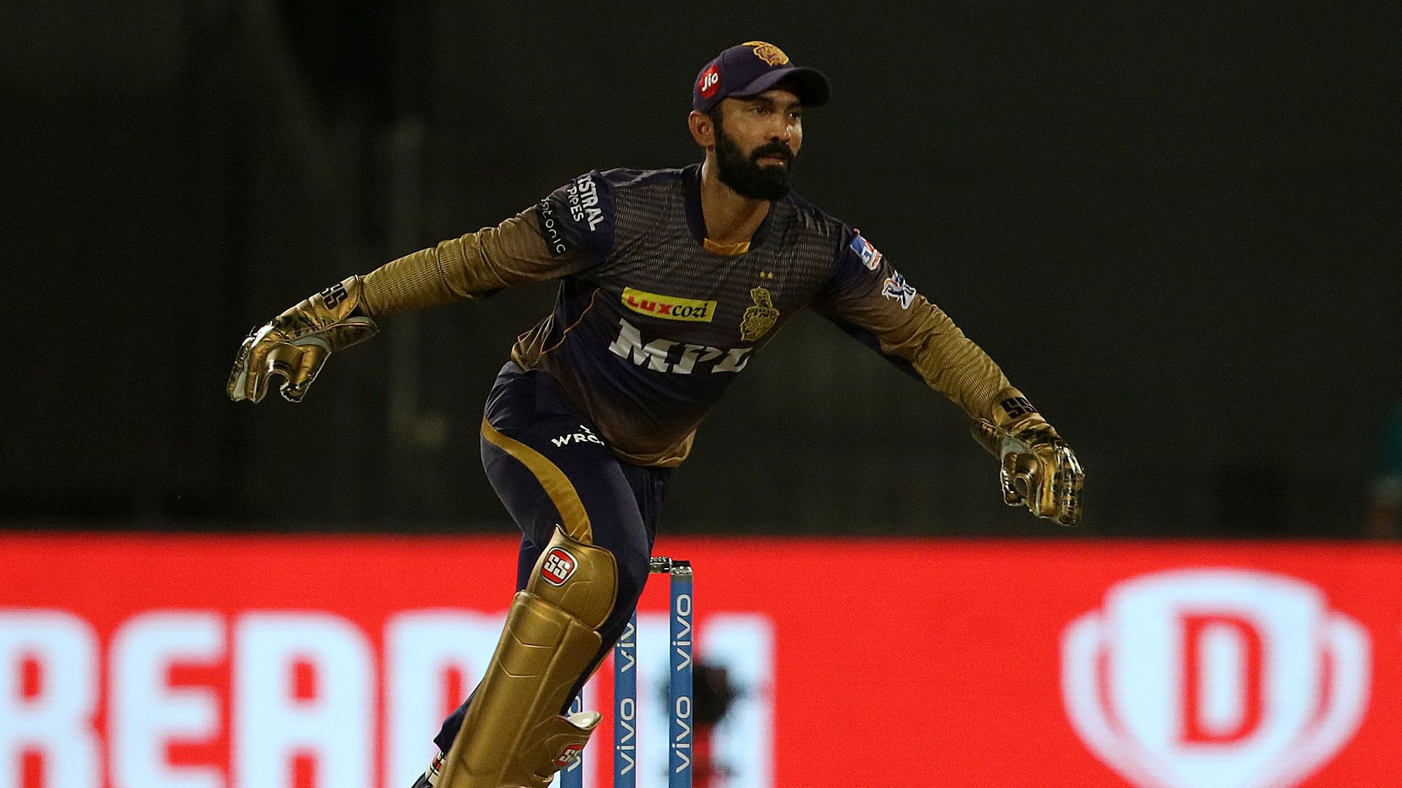 Dinesh Karthik Reprimanded for Breach of IPL Code of Conduct