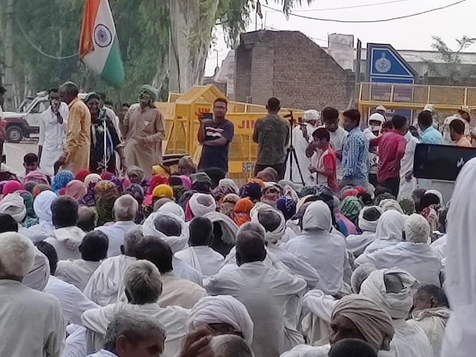 <div class="paragraphs"><p>Farmers protesting in Haryana's Jind.</p></div>