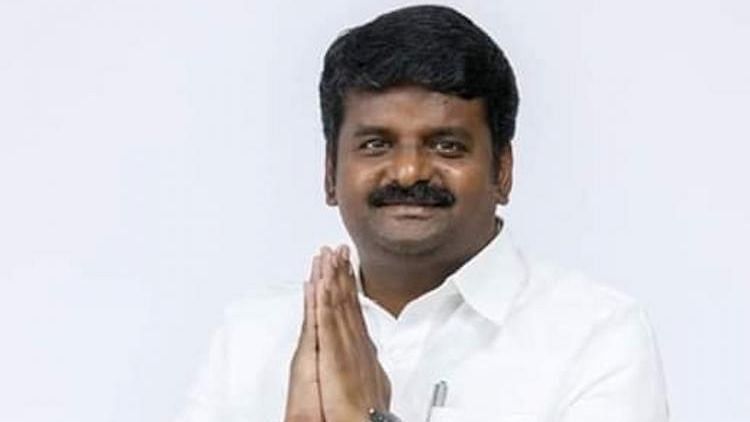 <div class="paragraphs"><p>DVAC has filed a case against former Tamil Nadu Health Minister and senior AIADMK leader C Vijayabhaskar, accusing him of illegally acquiring disproportionate assets.</p></div>
