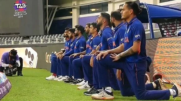 <div class="paragraphs"><p>Indian players take the knee in support of BLM movement in Dubai on Sunday, 24 October.</p></div>
