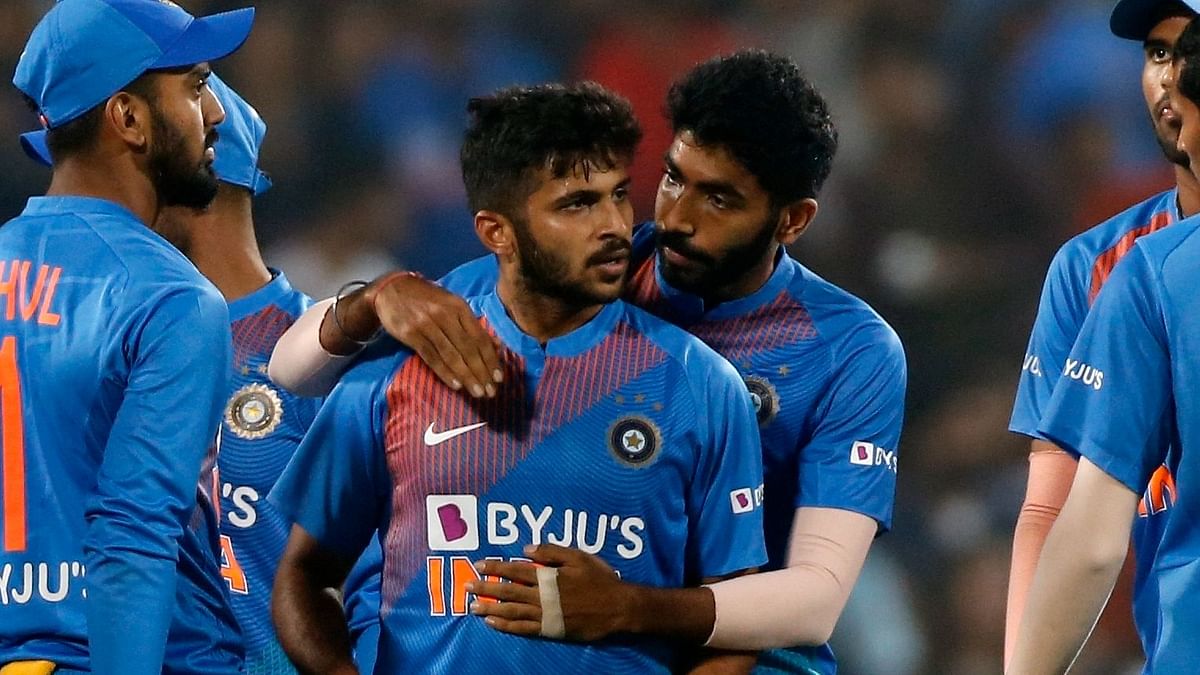 Shardul Thakur Replaces Axar Patel in India’s 2021 T20 World Cup Squad