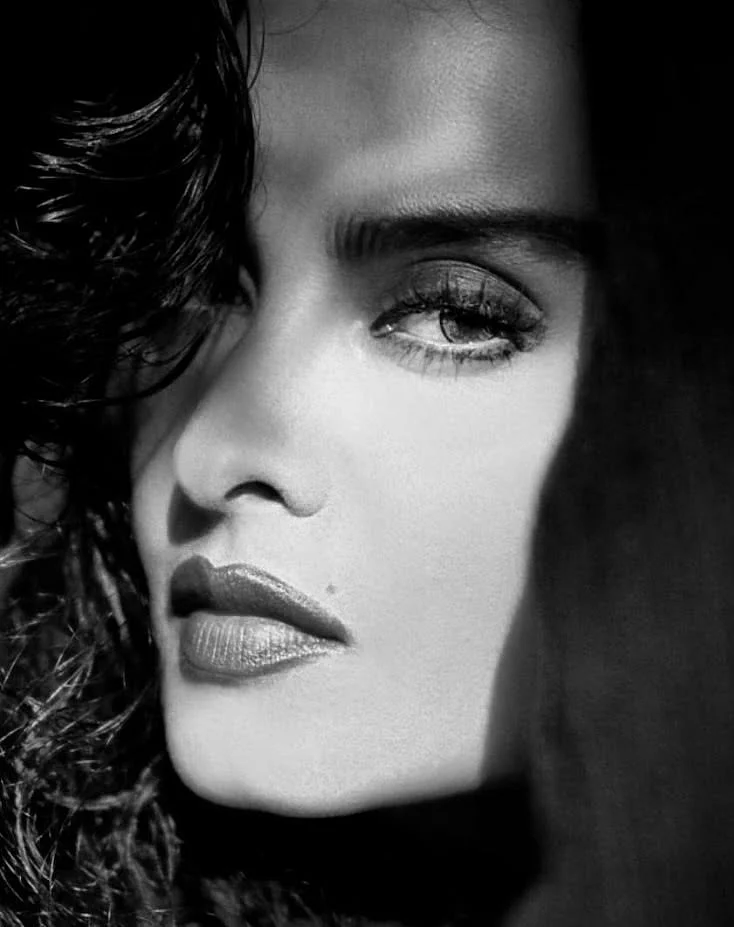 <div class="paragraphs"><p>"I am a woman first, an actor next," says Rekha.</p></div>
