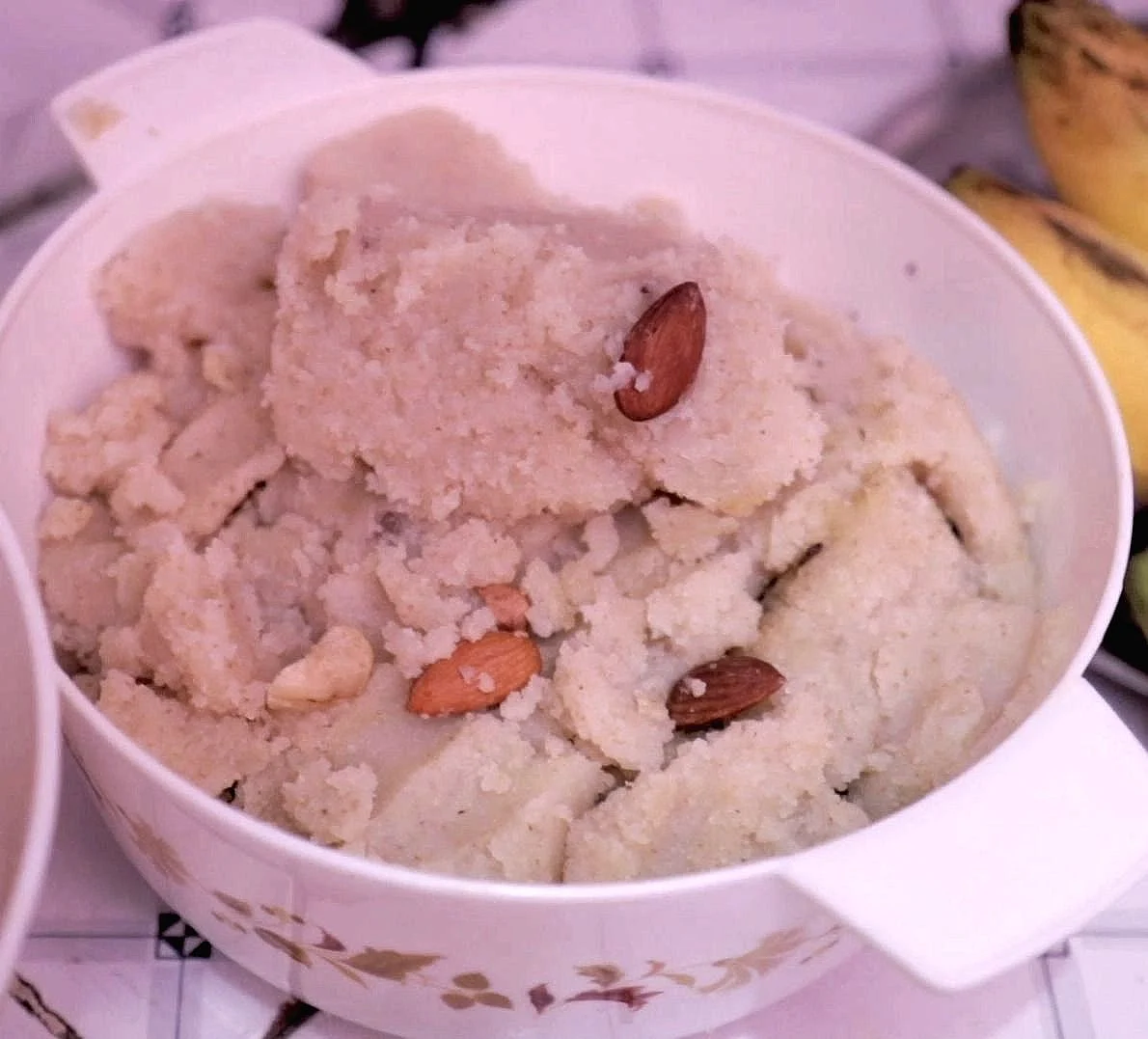 <div class="paragraphs"><p>Sooji Ka Halwa.</p></div>