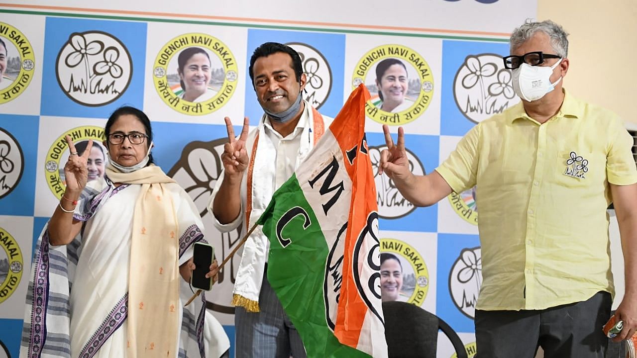 <div class="paragraphs"><p>Tennis champion Leander Paes joined the Trinamool Congress in Goa on Friday, 29 October, in the presence of West Bengal Chief Minister and party chief Mamata Banerjee.</p></div>