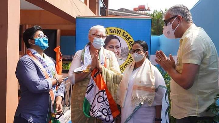 <div class="paragraphs"><p>Actor Nafisa Ali joined the Trinamool Congress (TMC) in Goa on Friday, 29 October, in the presence of party chief and West Bengal Chief Minister Mamata Banerjee.</p></div>