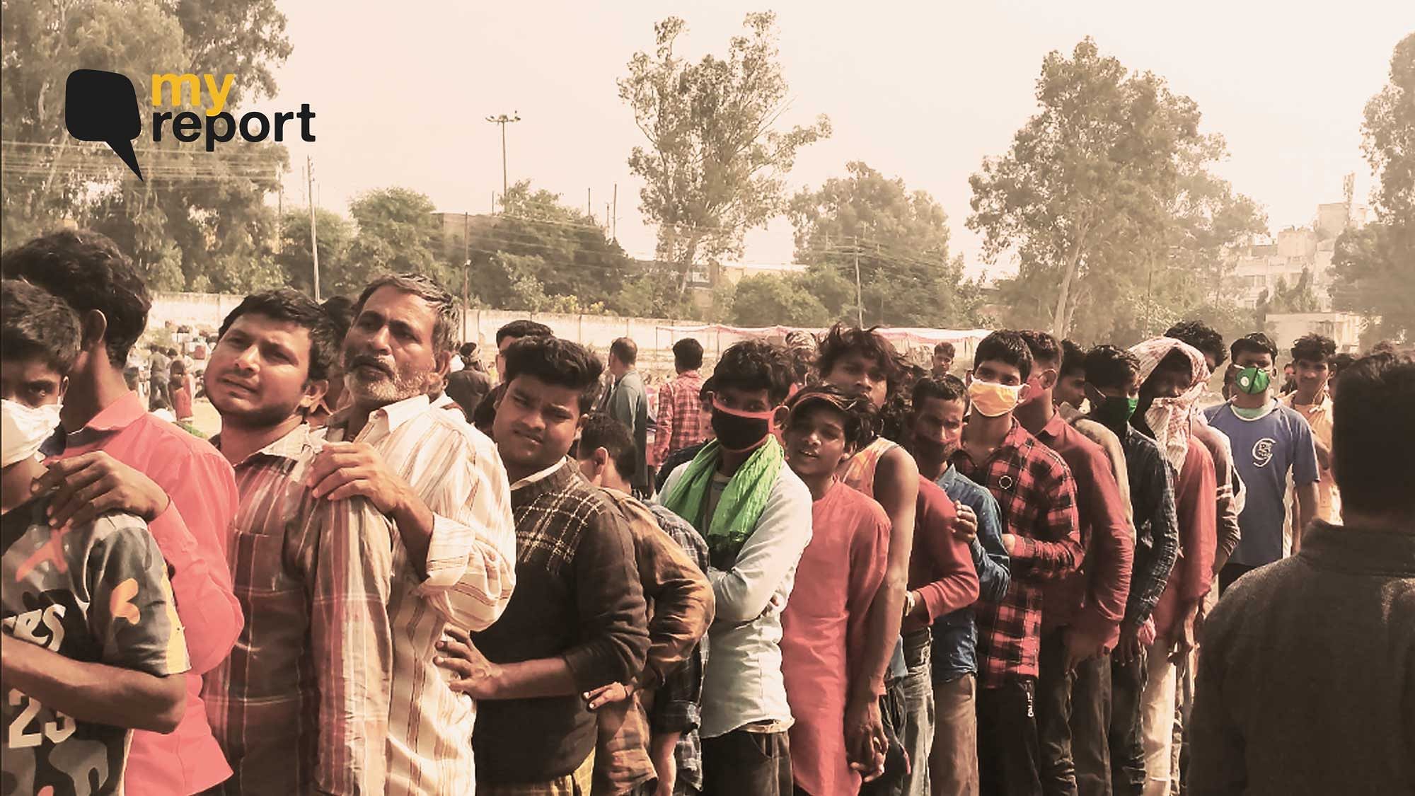 <div class="paragraphs"><p>Migrants from all over the country working in Kashmir have flocked Jammu Railway Station.&nbsp;</p></div>