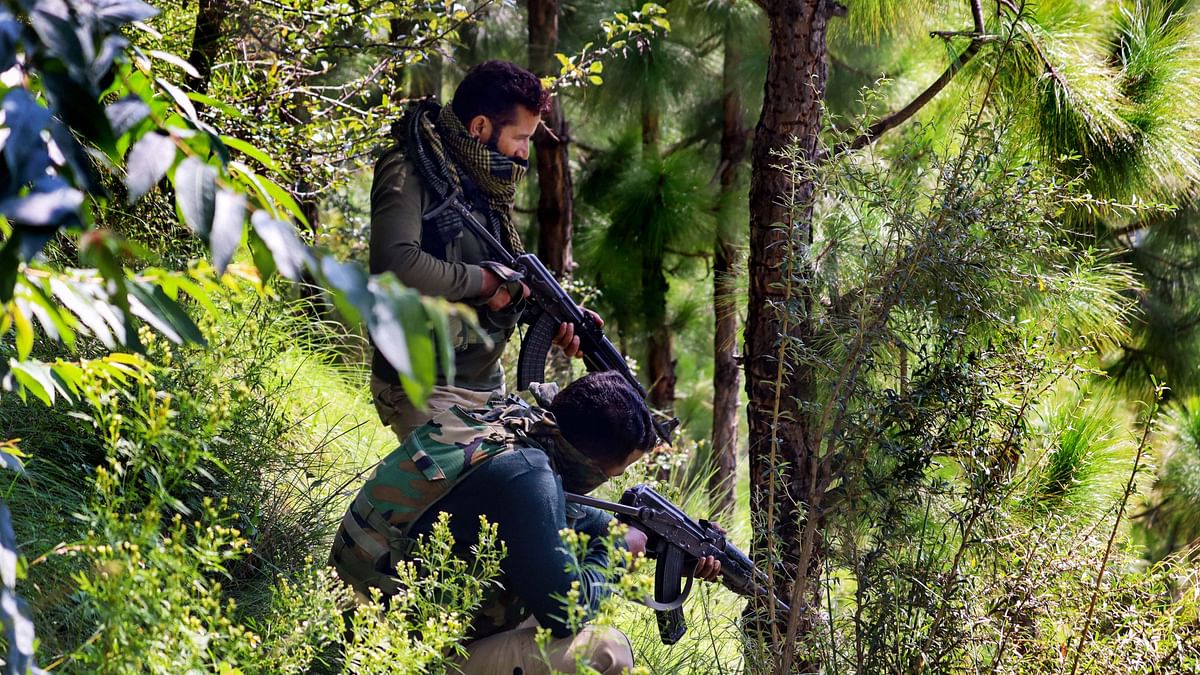 <div class="paragraphs"><p>The Indian Army has been conducting a <a href="https://www.thequint.com/news/india/as-poonch-search-operation-completes-a-week-3-locals-detained-by-jk-police-jammu-and-kashmir-rajouri-terror#read-more">search operation</a> in the forest range between Poonch and Rajouri districts of Jammu and Kashmir.</p></div>